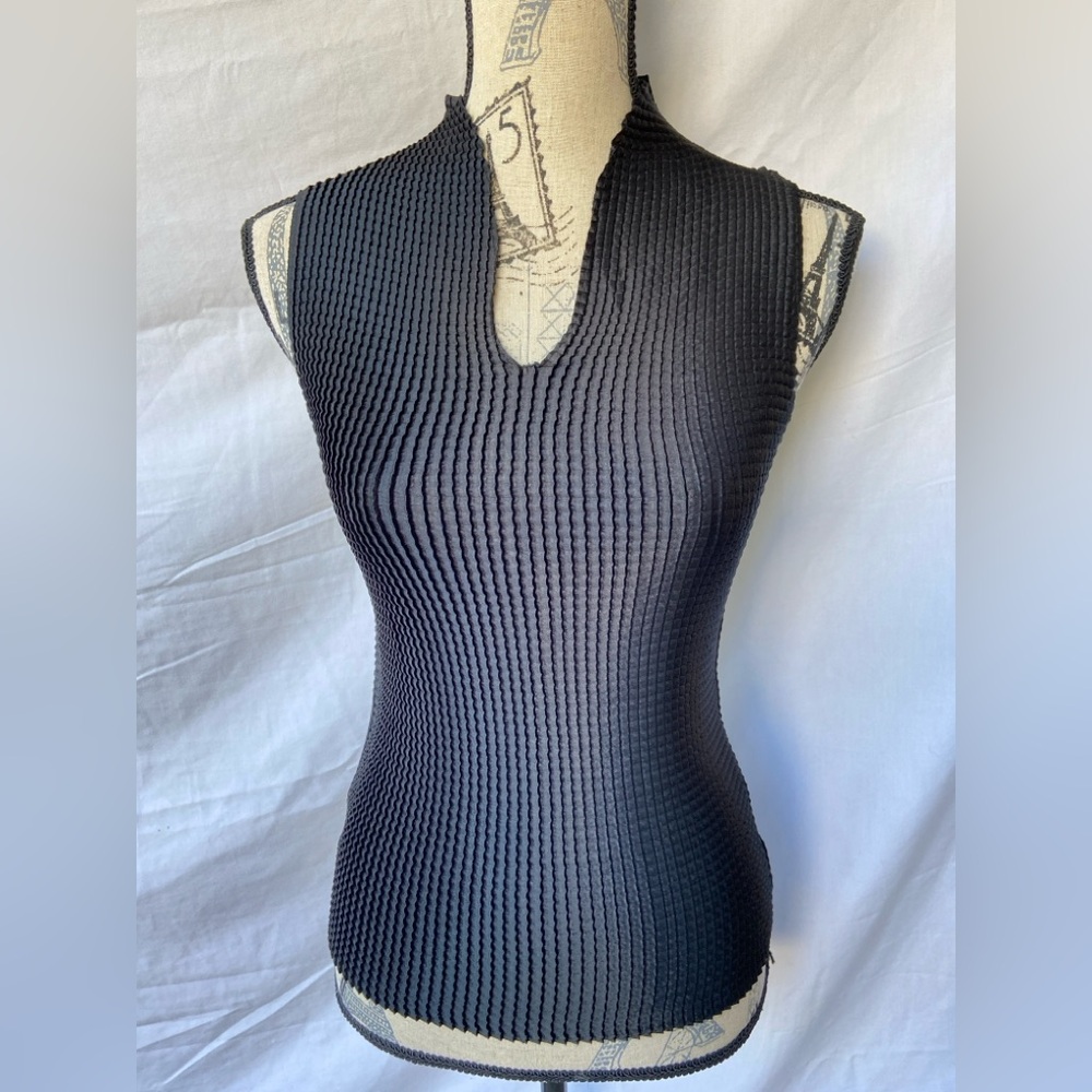 Black Patterned Blouse - image 1